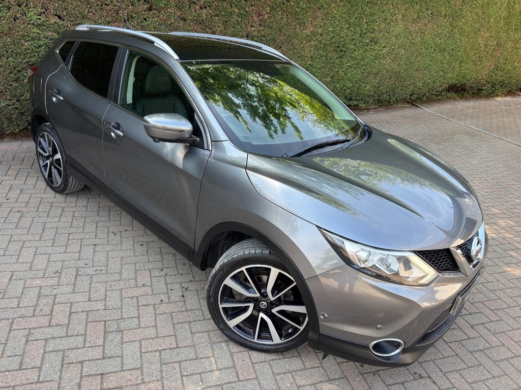 View NISSAN QASHQAI 