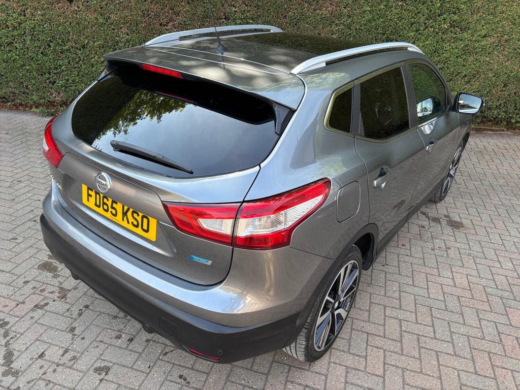 NISSAN QASHQAI