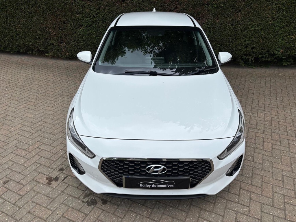 HYUNDAI I30