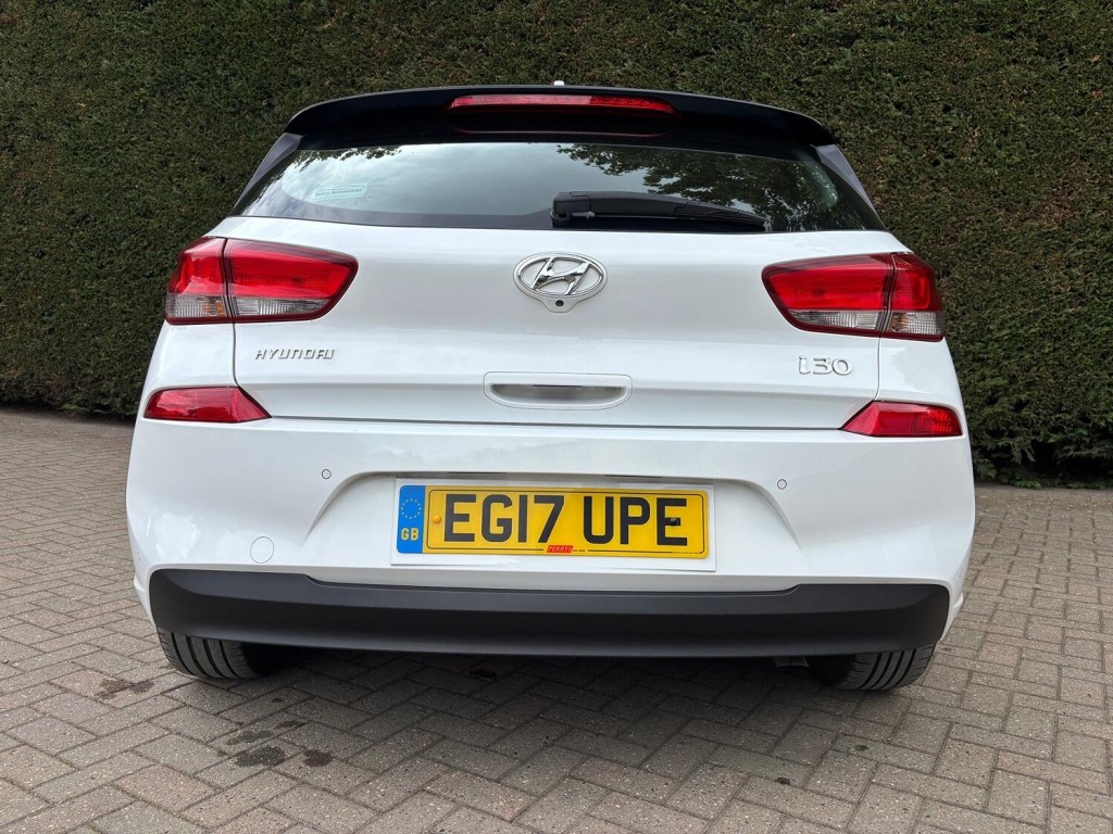 HYUNDAI I30