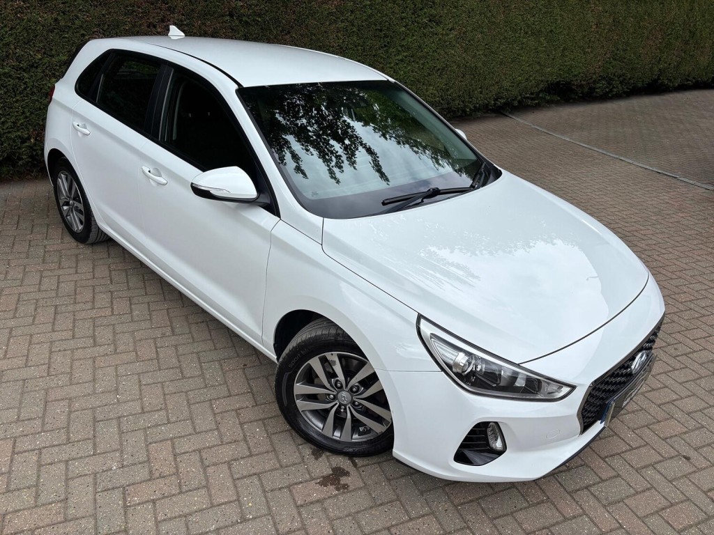 View HYUNDAI I30 1.6 CRDi Blue Drive SE
