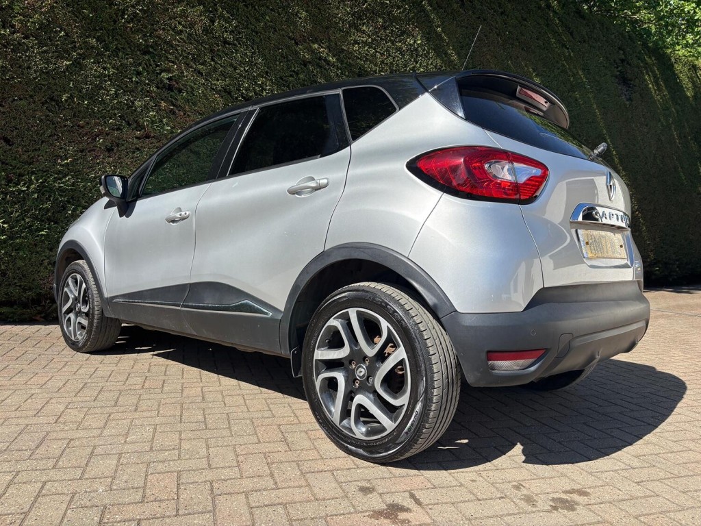 RENAULT CAPTUR