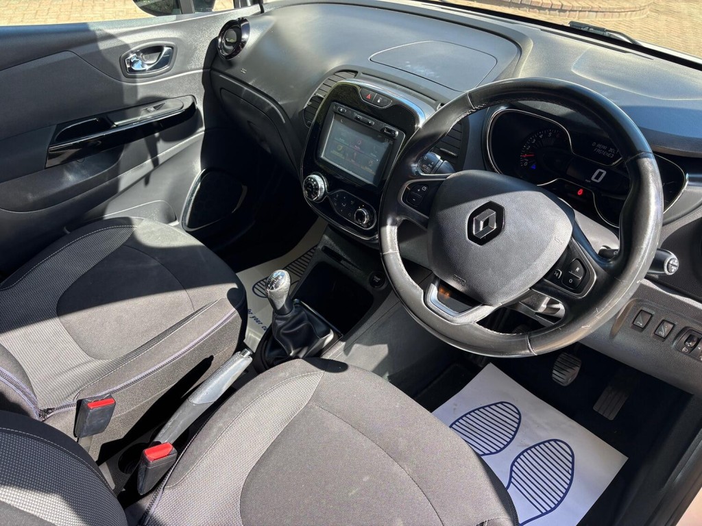 RENAULT CAPTUR