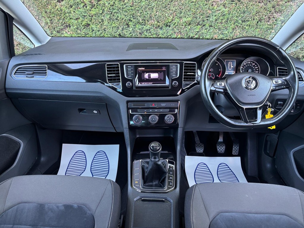 View VOLKSWAGEN GOLF SV 2.0 TDI BlueMotion Tech GT