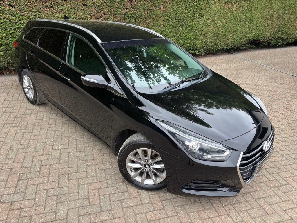 View HYUNDAI I40 1.7 CRDi Blue Drive SE Nav