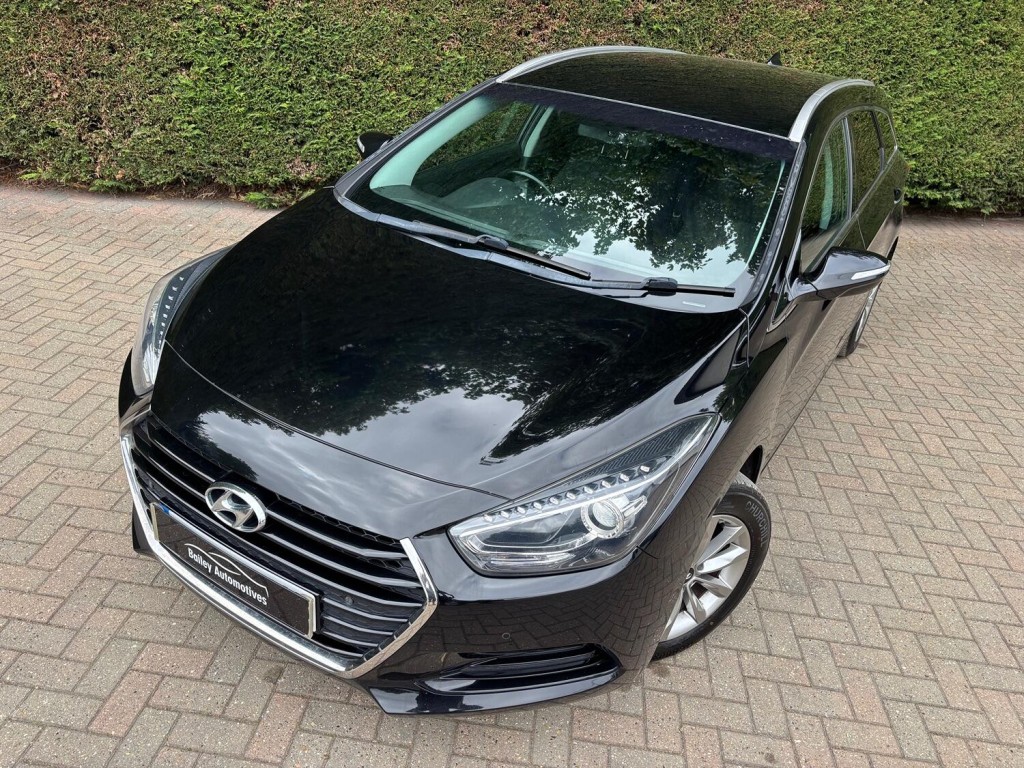 View HYUNDAI I40 1.7 CRDi Blue Drive SE Nav