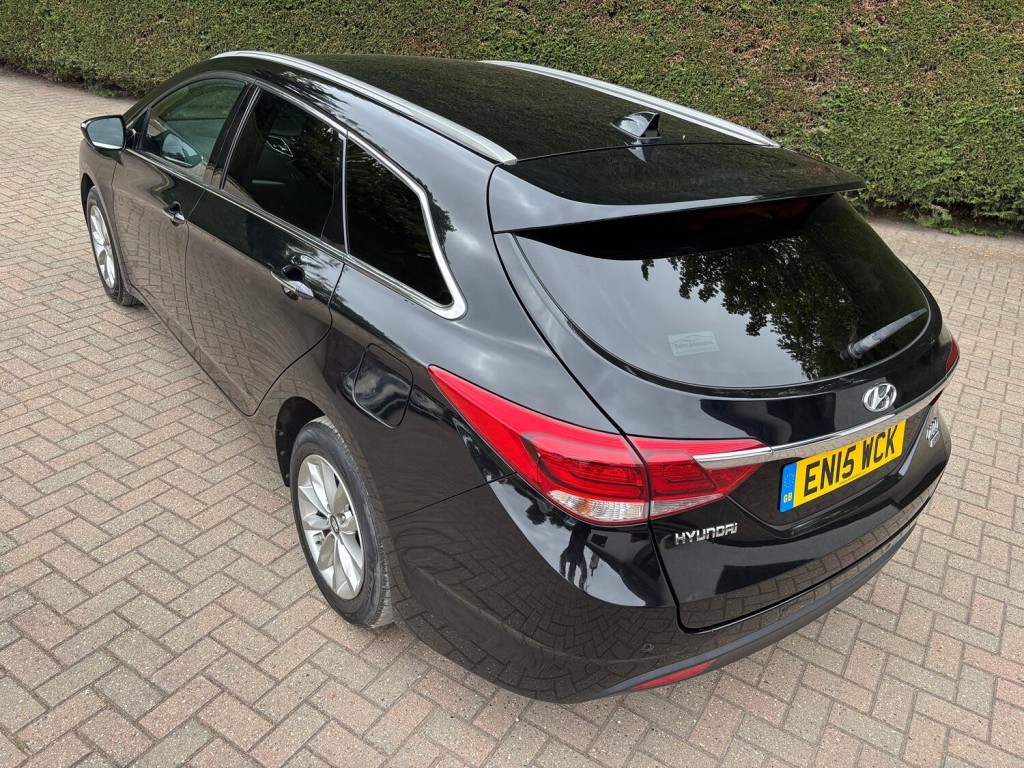 HYUNDAI I40