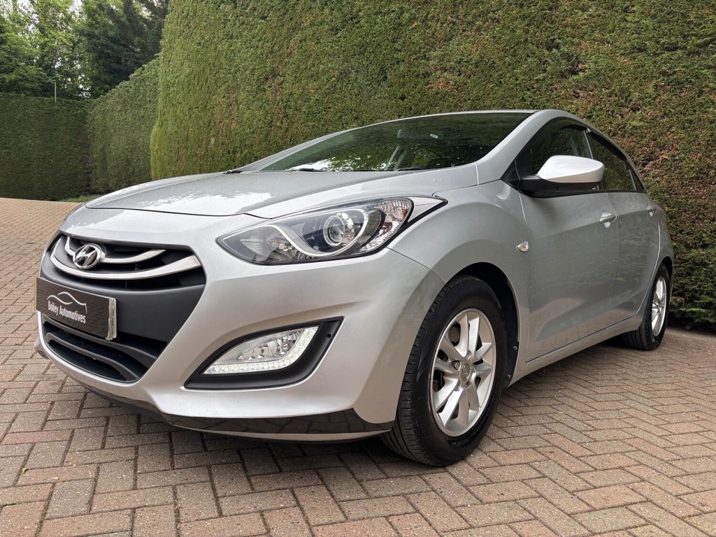HYUNDAI I30