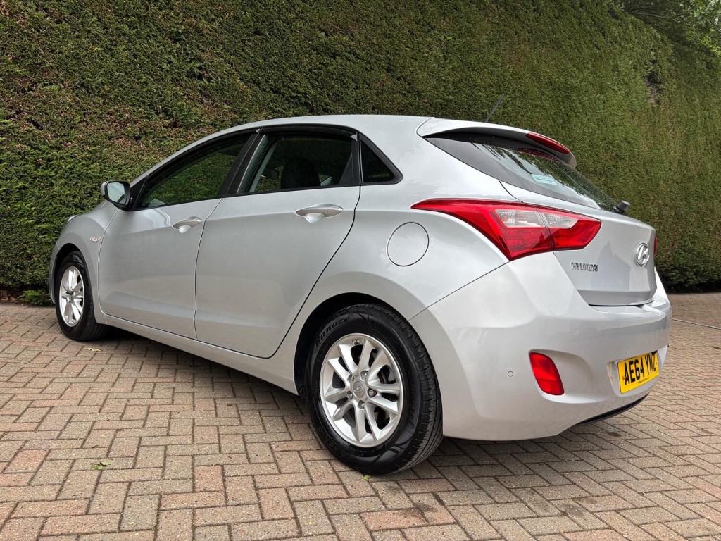 HYUNDAI I30