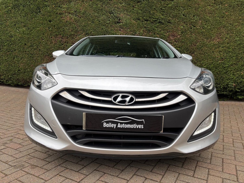 HYUNDAI I30