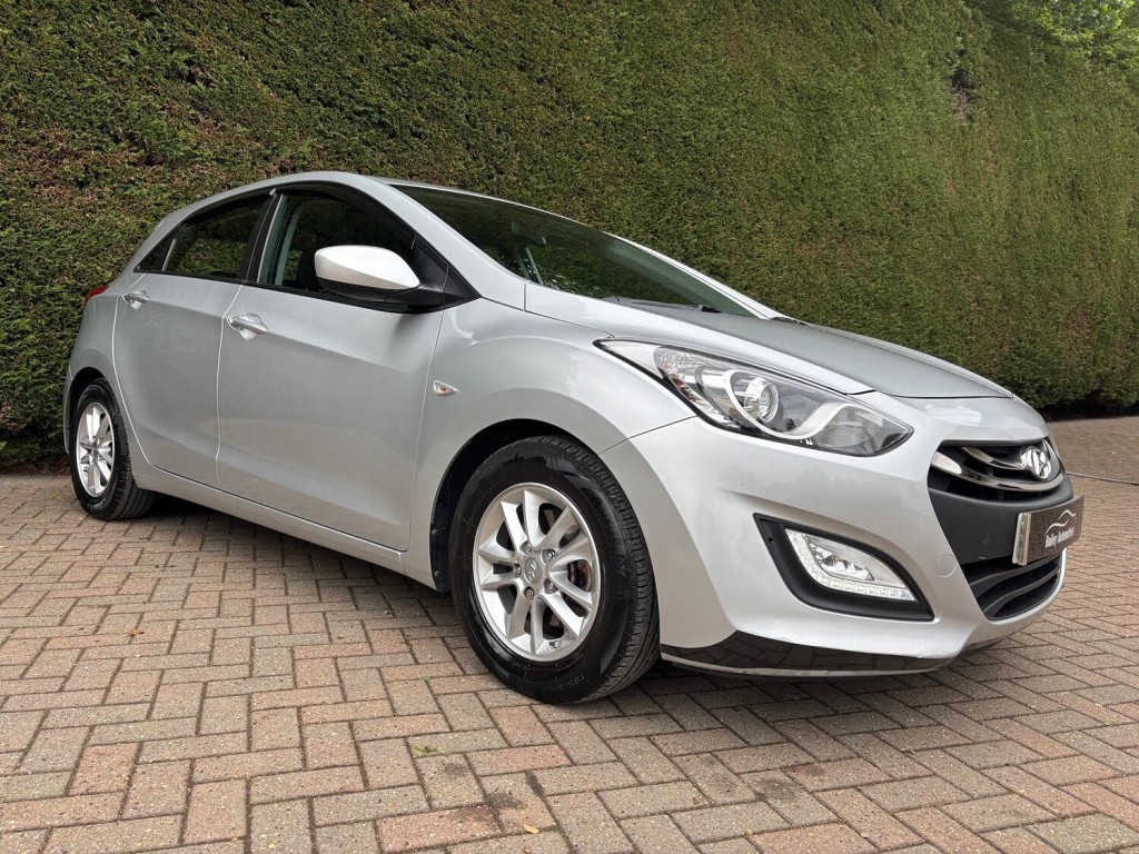 HYUNDAI I30
