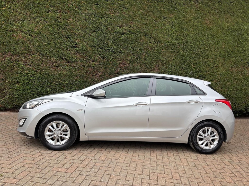 HYUNDAI I30