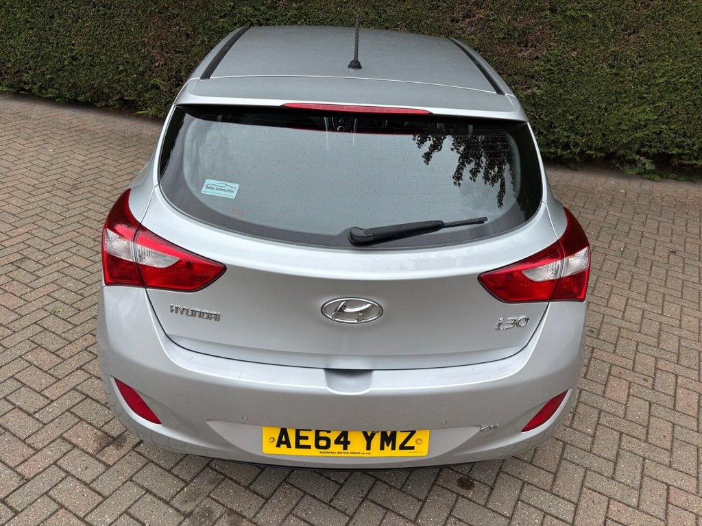 HYUNDAI I30