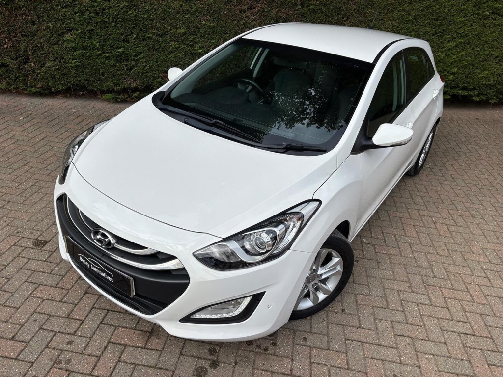 View HYUNDAI I30 1.6 CRDi Blue Drive Style Nav