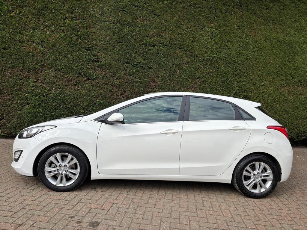 HYUNDAI I30