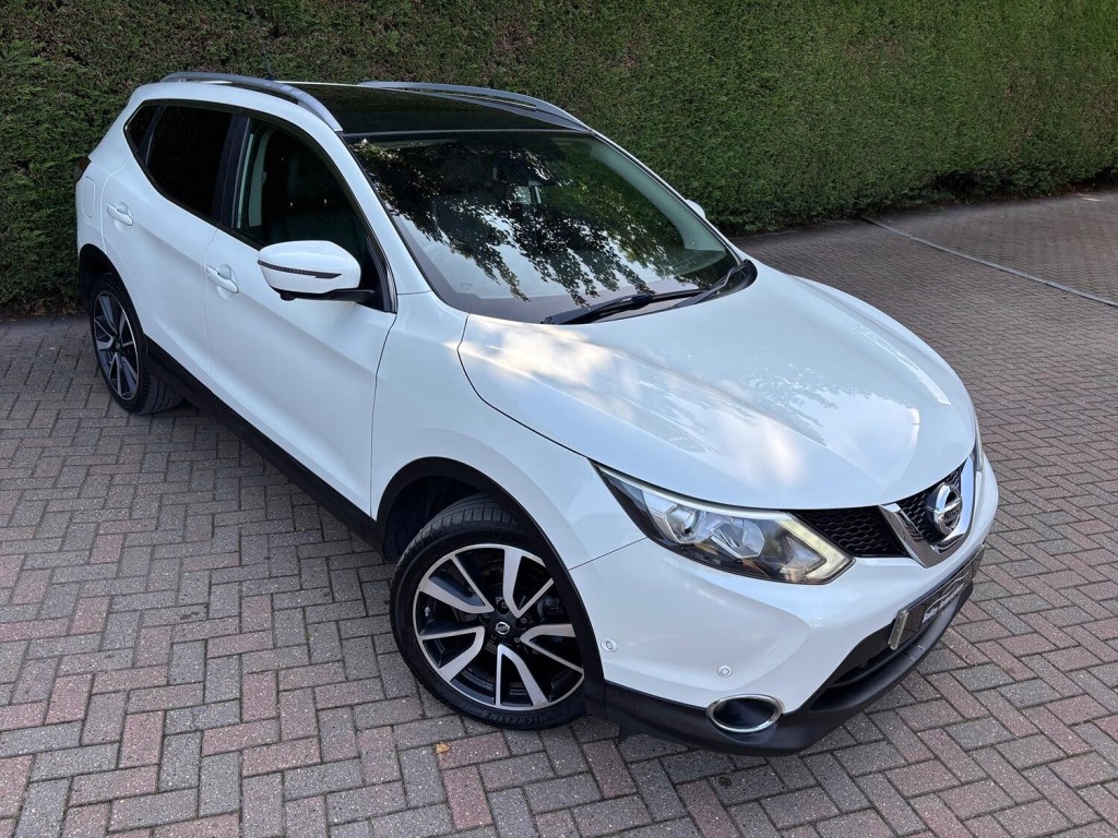 View NISSAN QASHQAI 1.5 dCi Tekna