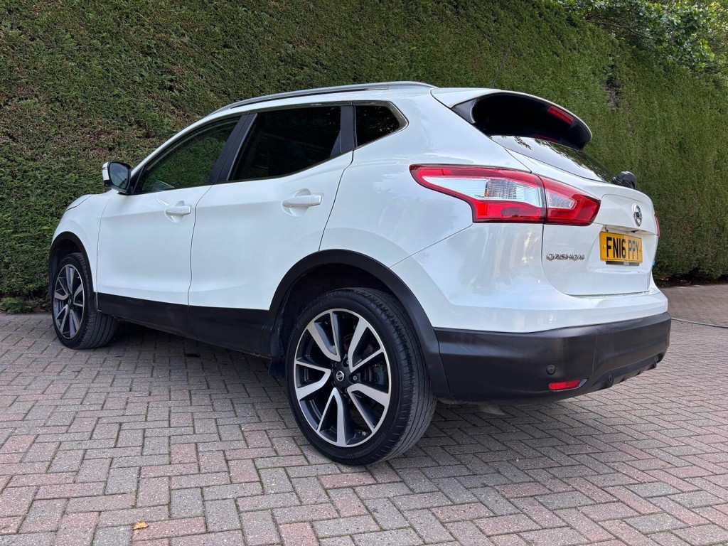 NISSAN QASHQAI