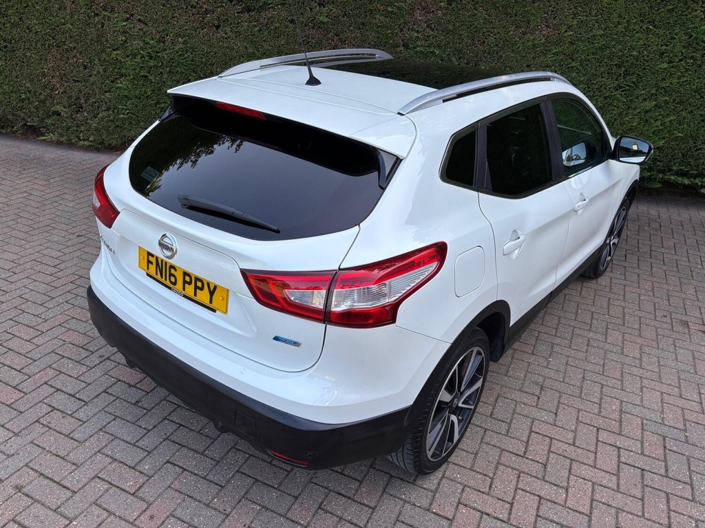 NISSAN QASHQAI