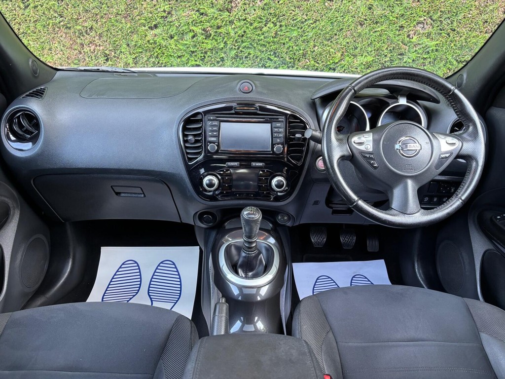 View NISSAN JUKE 1.5 dCi N-Connecta