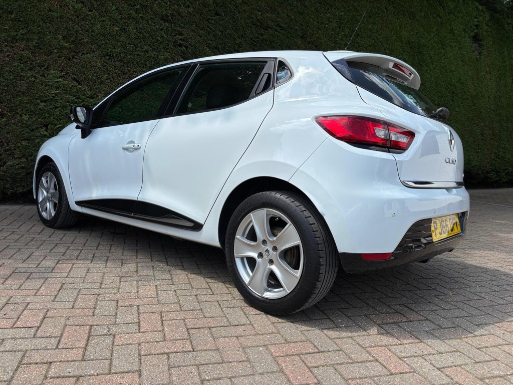 RENAULT CLIO