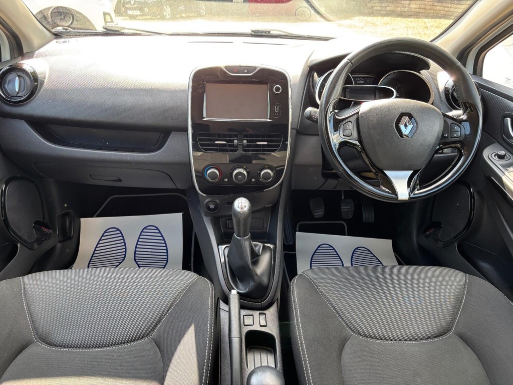 View RENAULT CLIO 1.5 Dynamique Nav dCi 90
