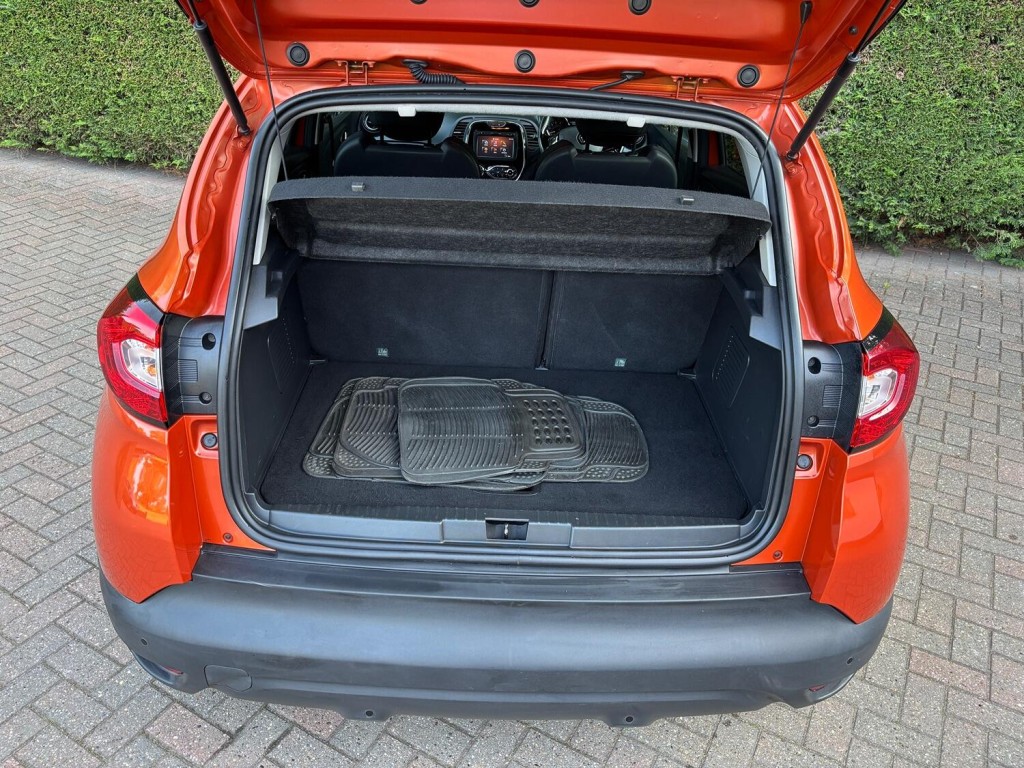 RENAULT CAPTUR