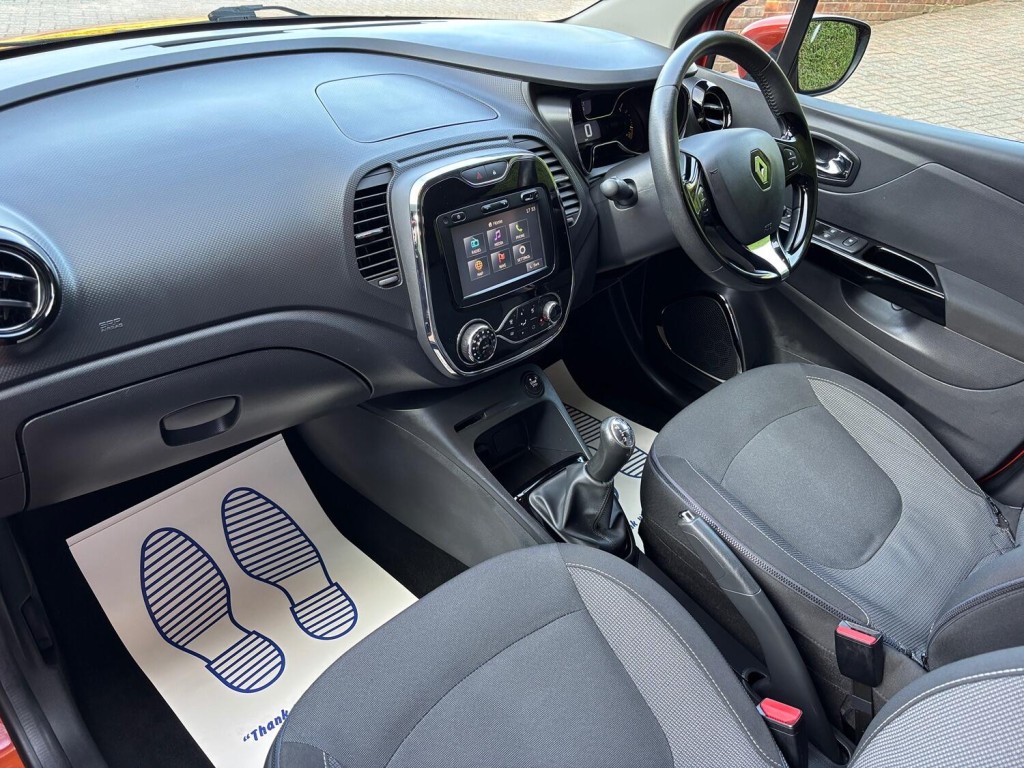 RENAULT CAPTUR