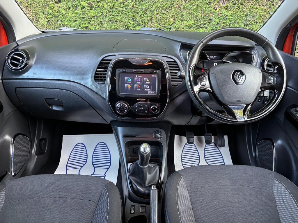 View RENAULT CAPTUR 1.5 Dynamique S MediaNav dCi 90 Stop & Start