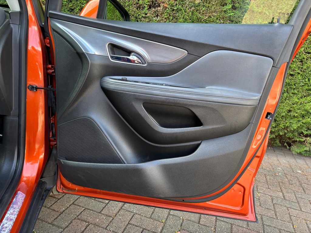 VAUXHALL MOKKA