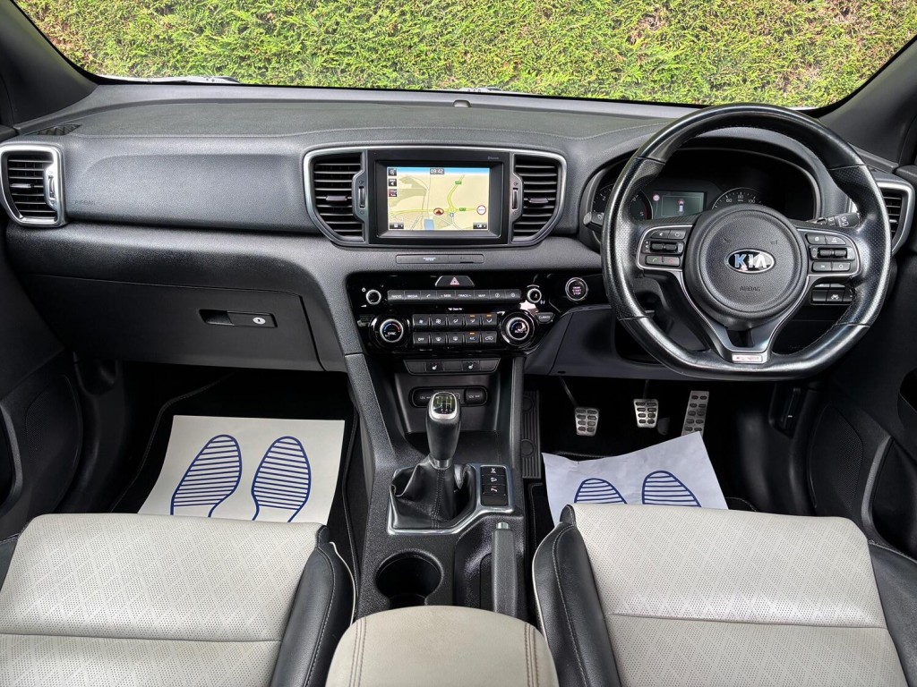 View KIA SPORTAGE 2.0 CRDi GT-Line