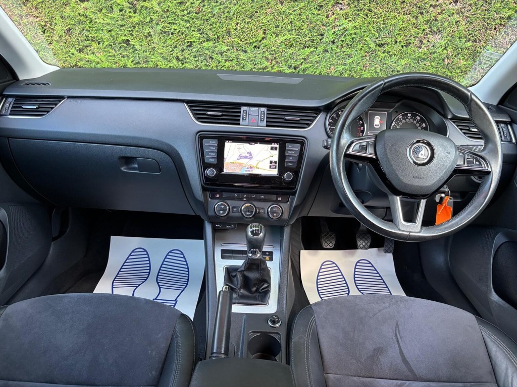 View SKODA OCTAVIA 2.0 TDI SE L