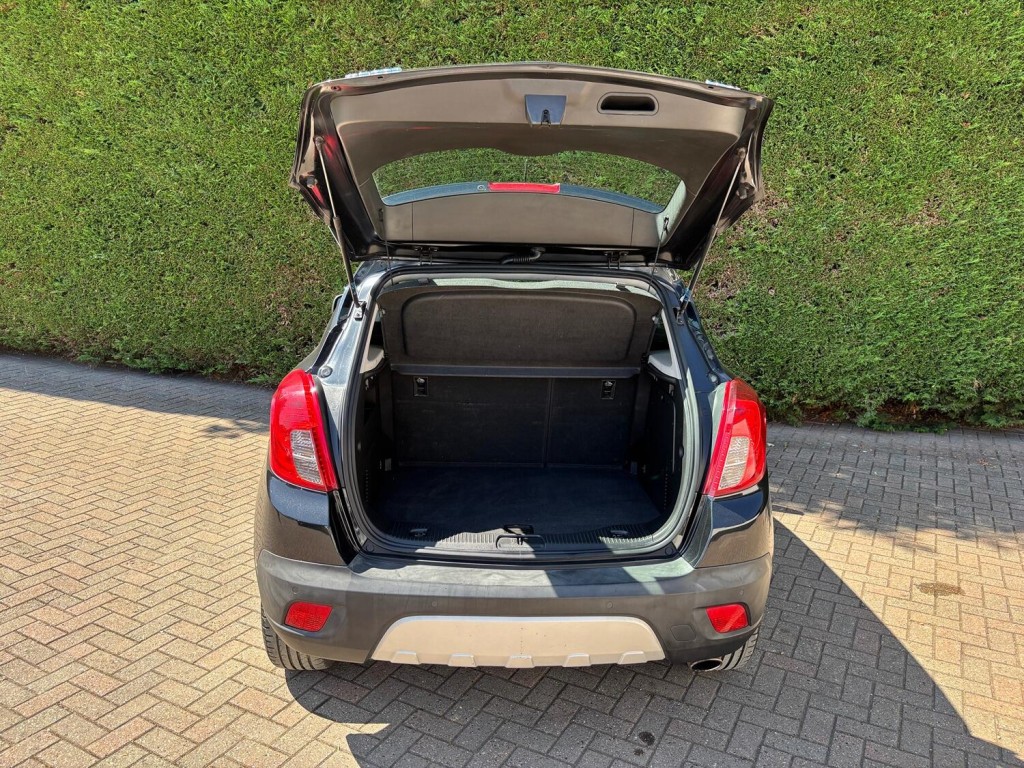 VAUXHALL MOKKA