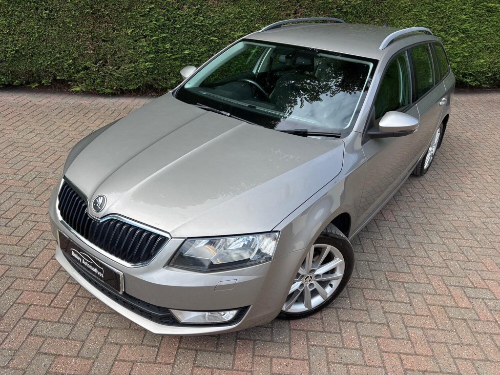 View SKODA OCTAVIA 1.6 TDI Elegance