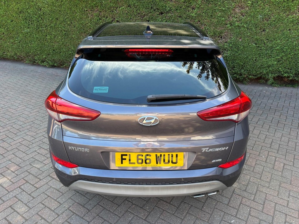 HYUNDAI TUCSON
