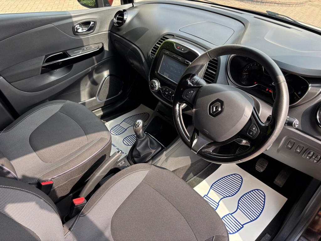 RENAULT CAPTUR