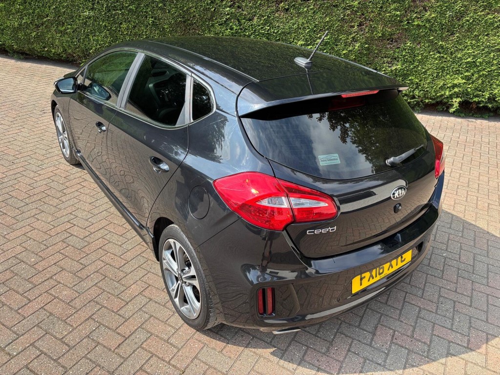 KIA CEED