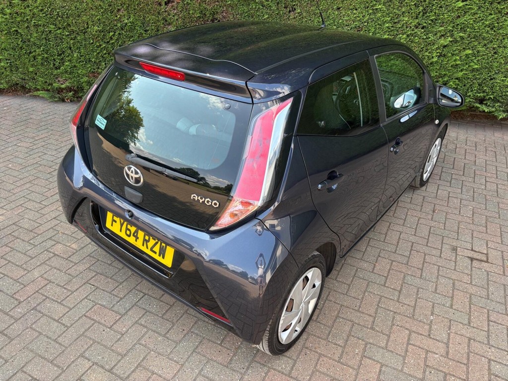 TOYOTA AYGO