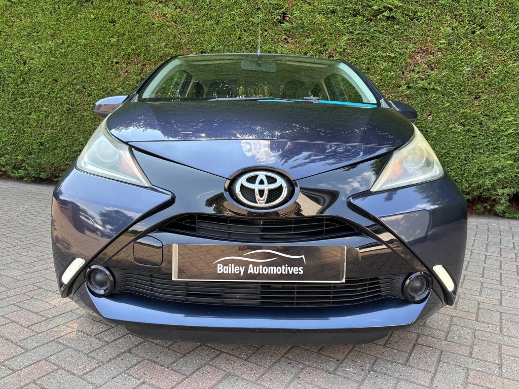 TOYOTA AYGO