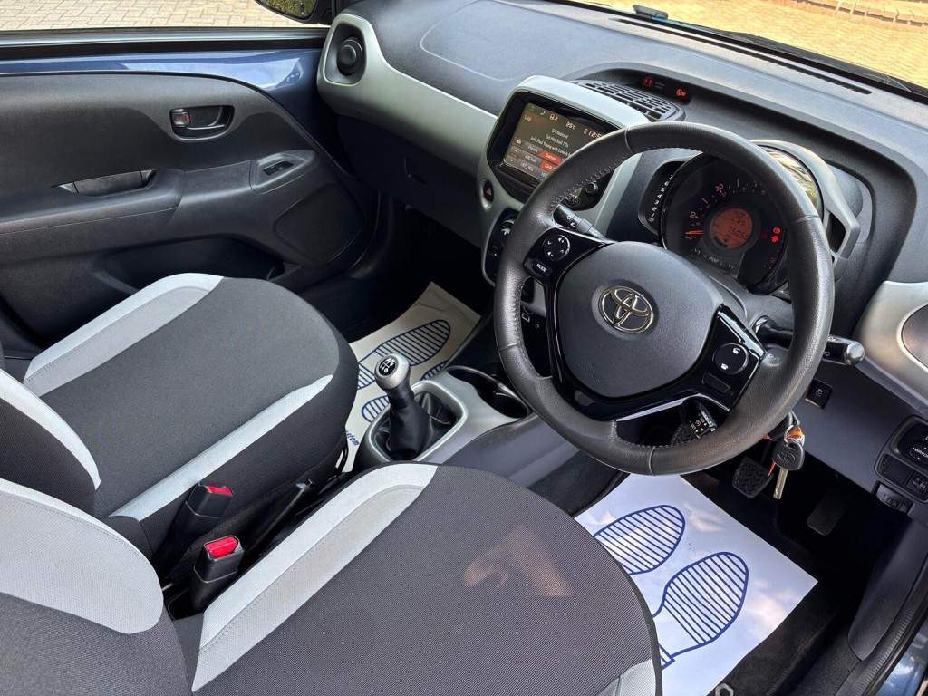 TOYOTA AYGO