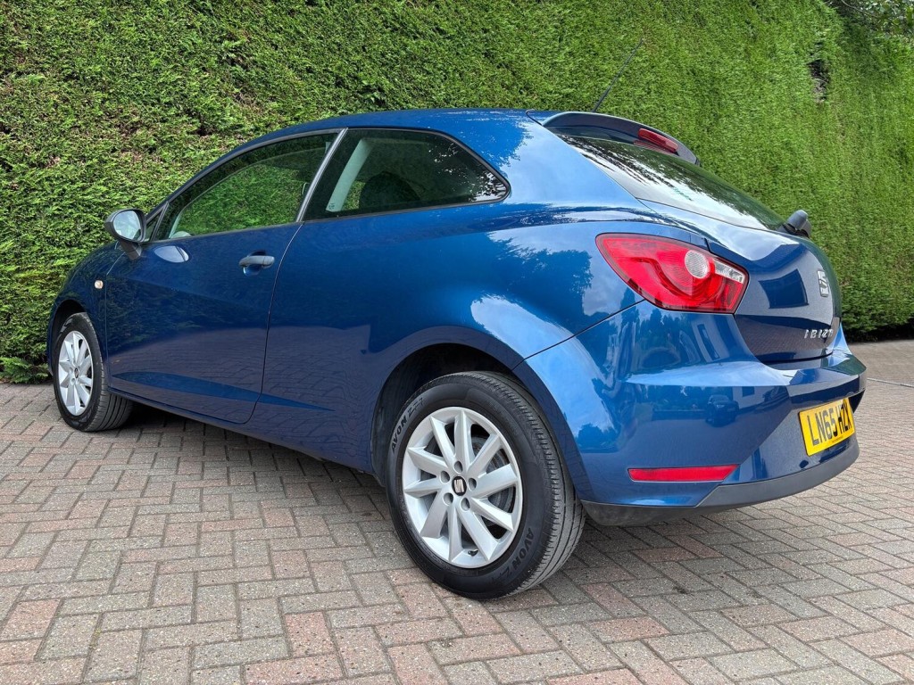 SEAT IBIZA