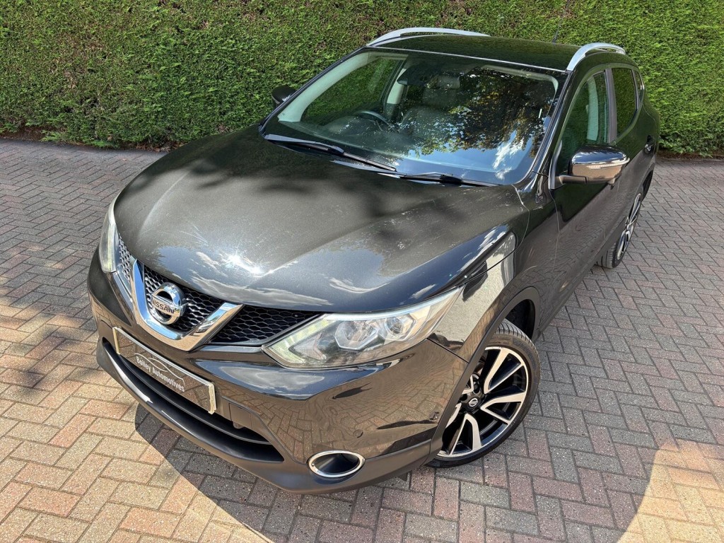 View NISSAN QASHQAI 1.5 dCi Tekna