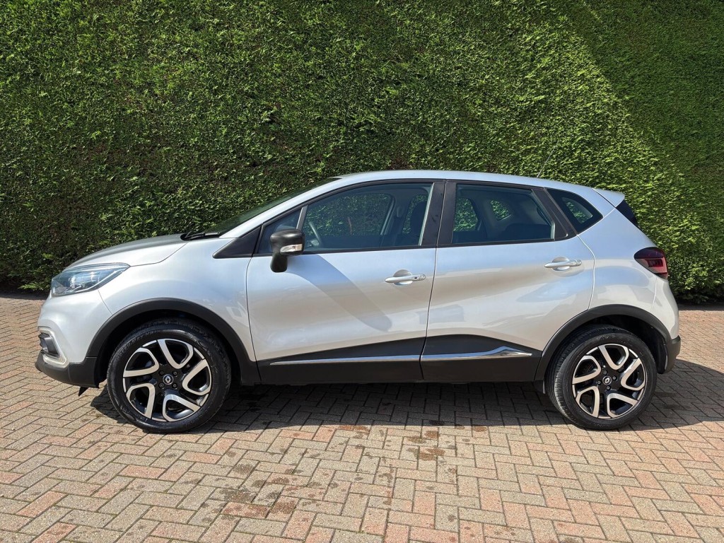 RENAULT CAPTUR