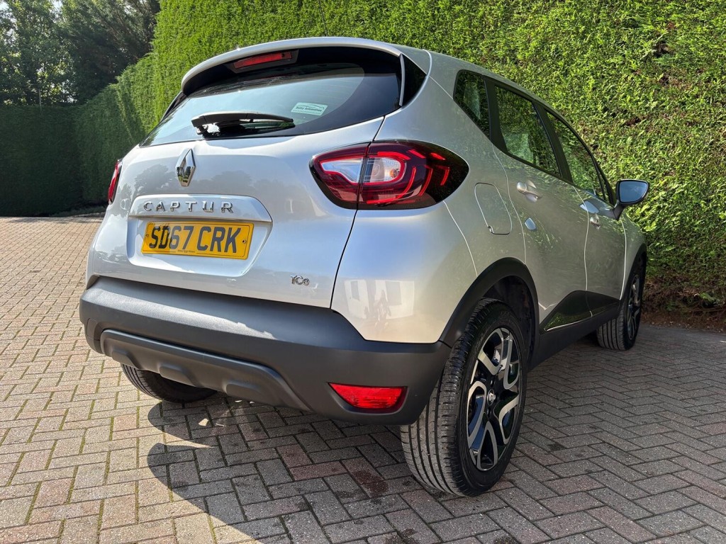 RENAULT CAPTUR