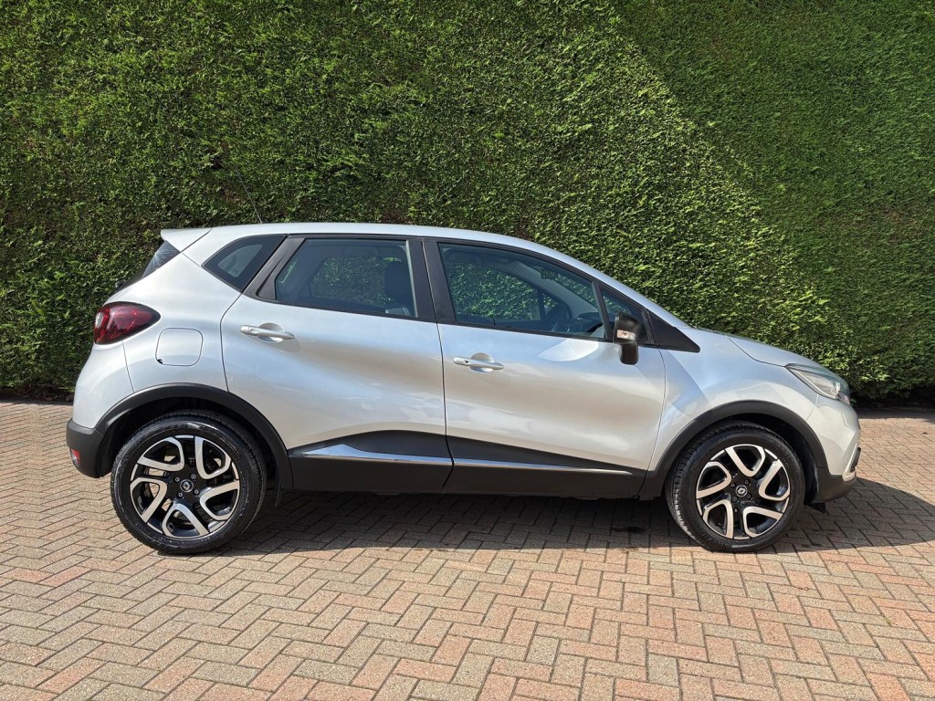 RENAULT CAPTUR
