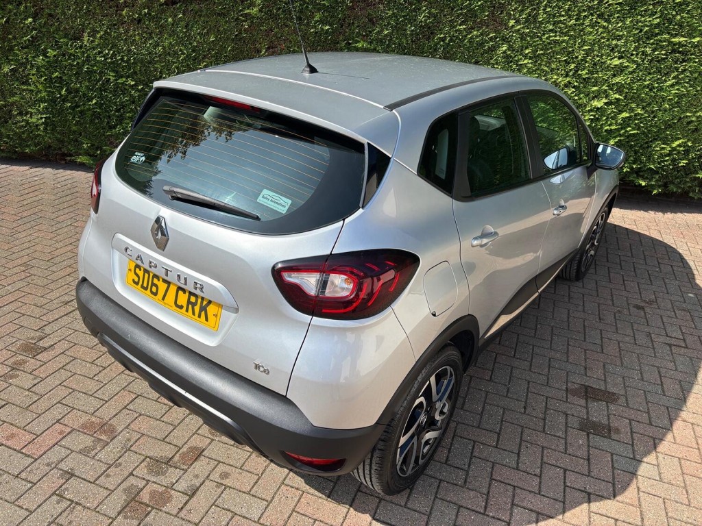RENAULT CAPTUR