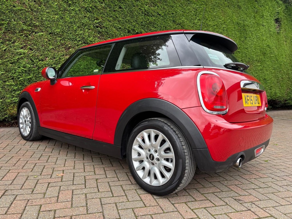 MINI HATCH