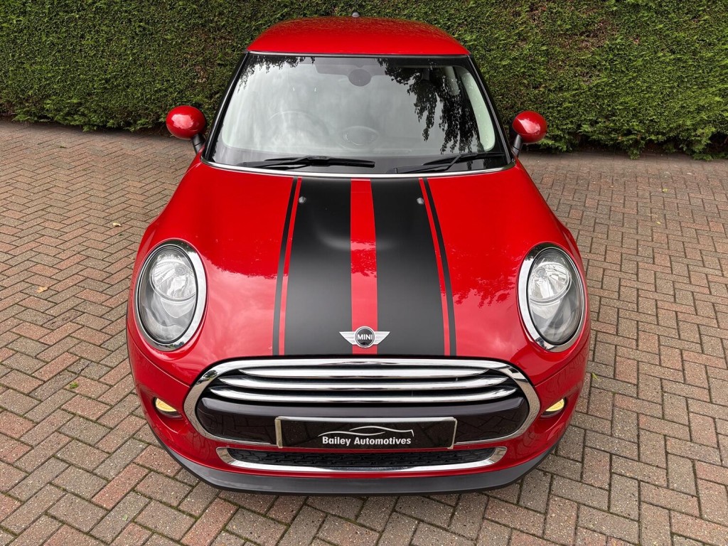 MINI HATCH