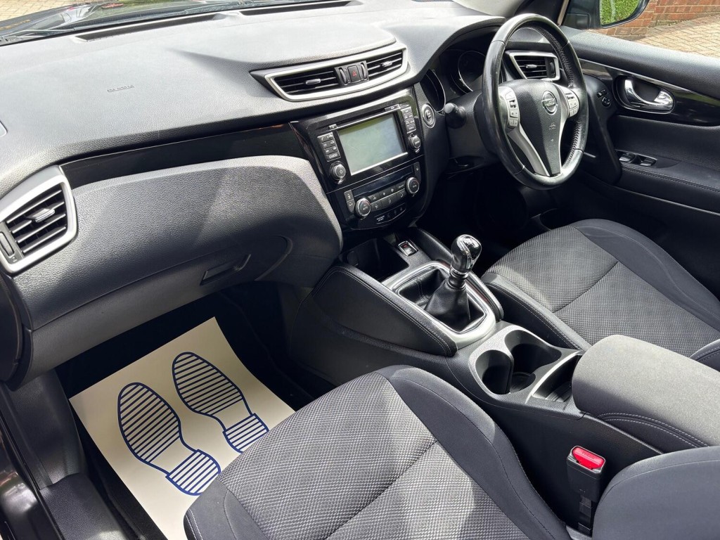 NISSAN QASHQAI