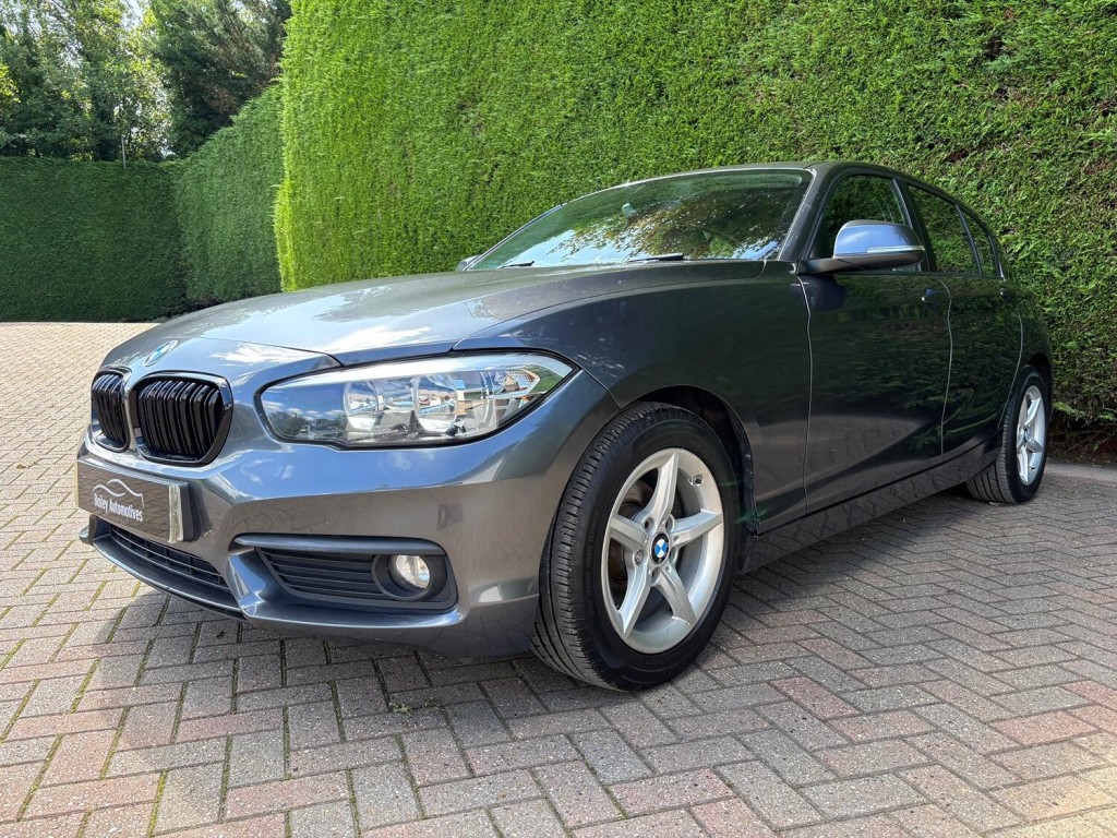 BMW 1 SERIES