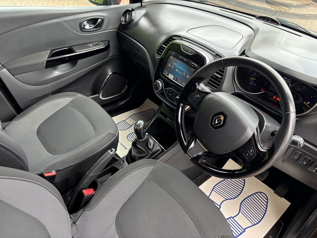 RENAULT CAPTUR